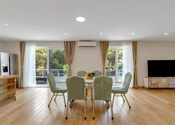 Cozy apartment , sport center
