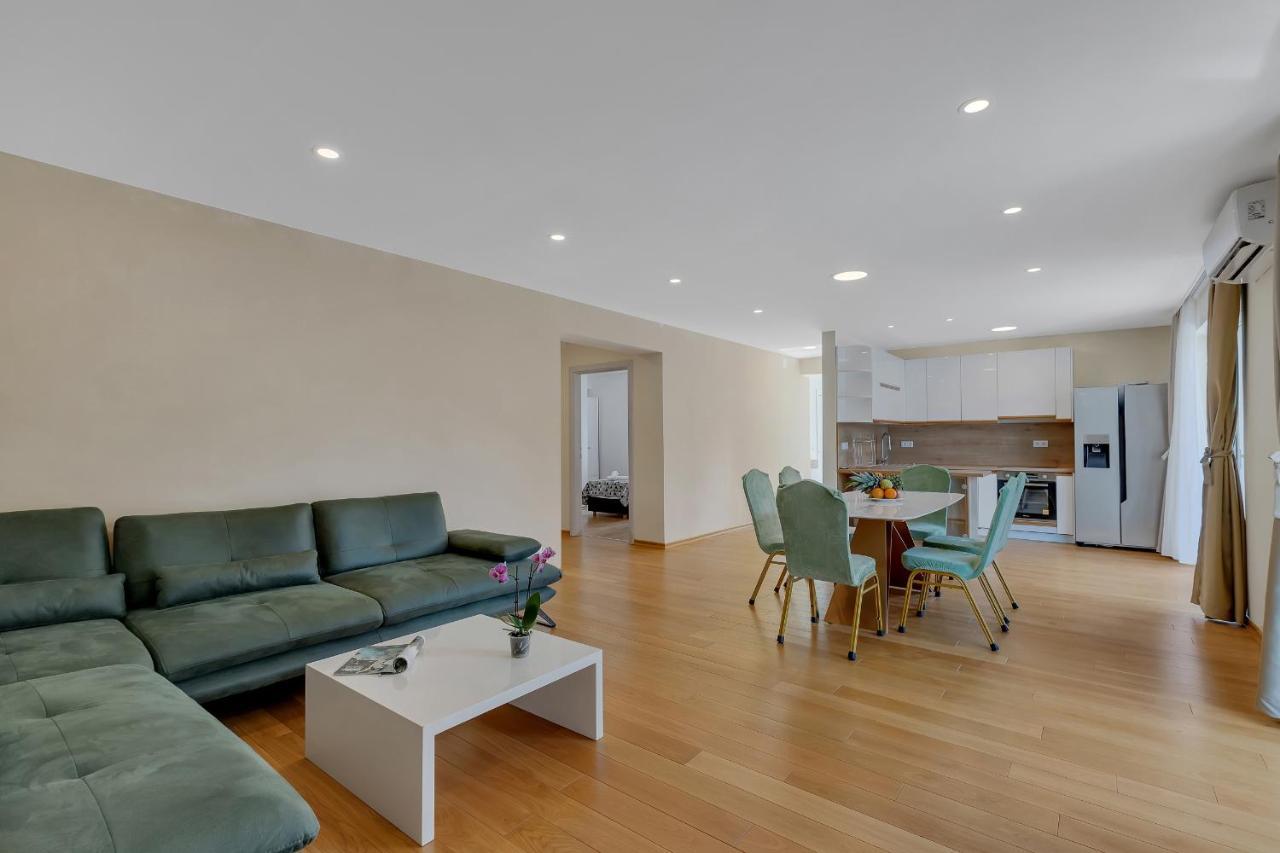Apartament Cozy , Sport Center *
